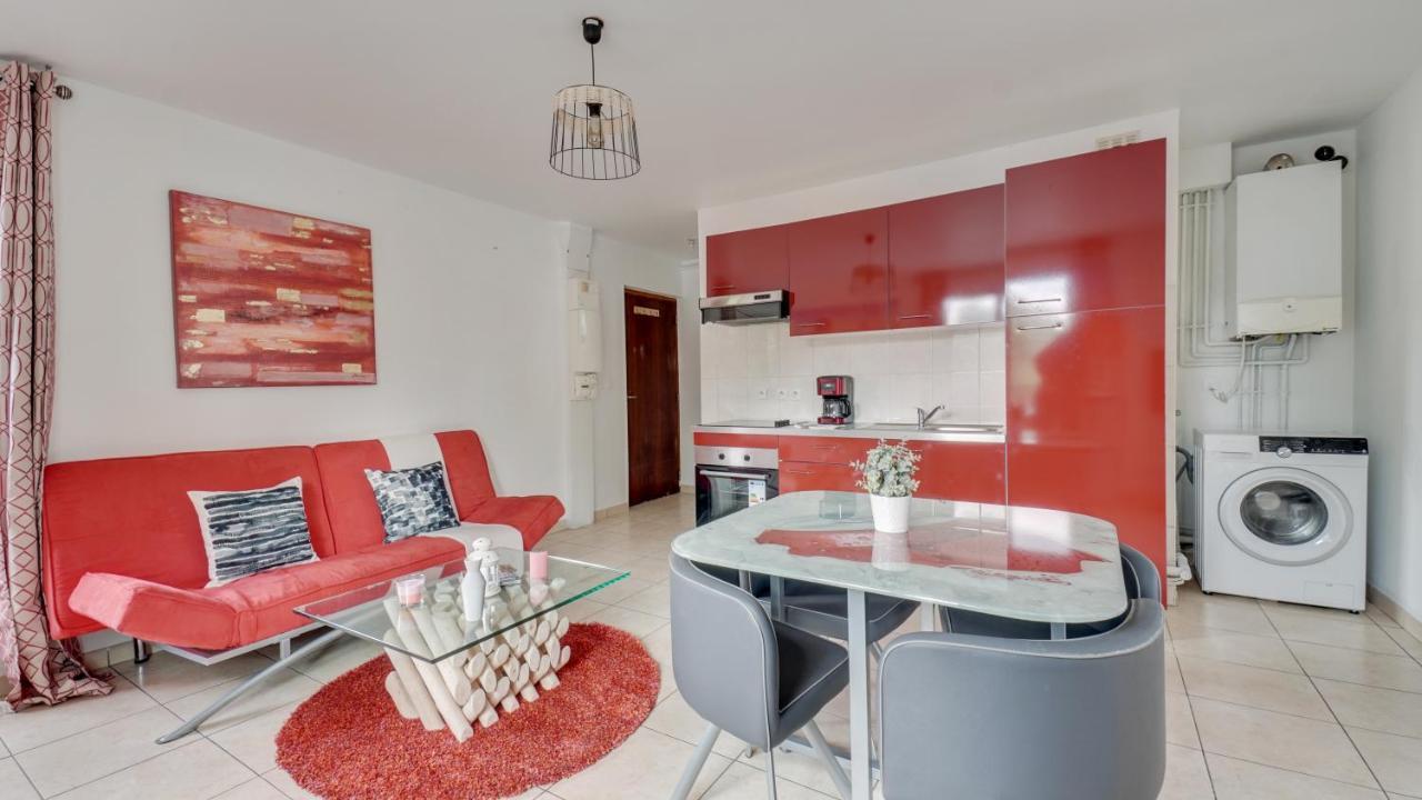 Chic Apart With Parking Near Paris Apartamento Aubervilliers Exterior foto